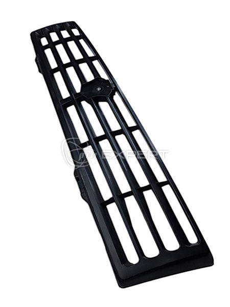 Решетка радиатора Г-ль ст/обр пласт. черная