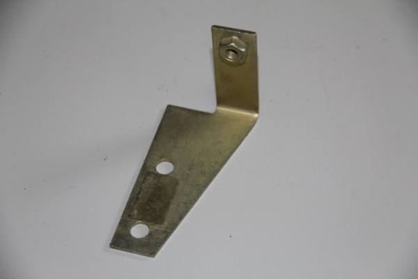 Держатель облицовки нижний правый