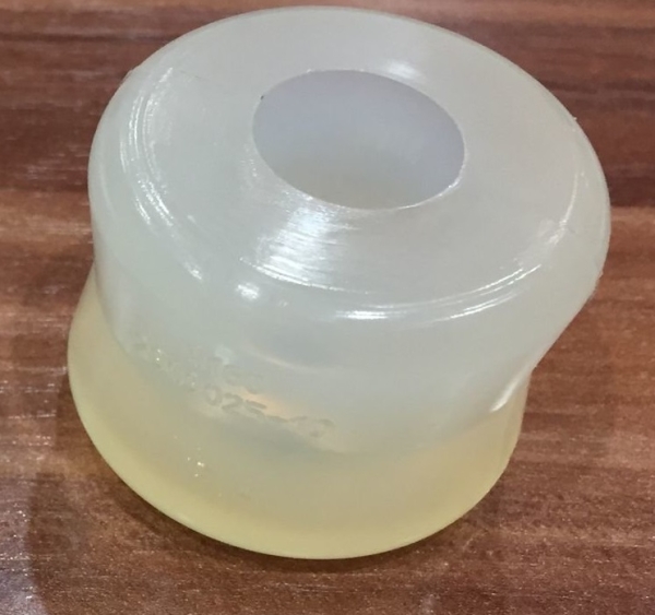 Подушка продольной штанги стабилизатора УАЗ-3160,Хантер,Патриот (полиуретан) белый 