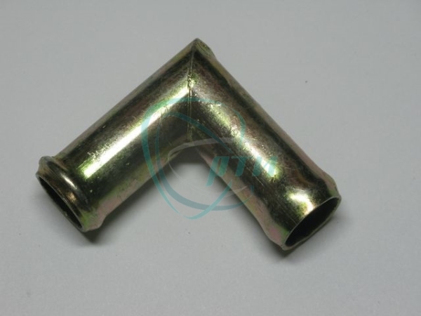 Переходник (угольник) 16мм/18мм металлический