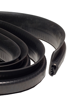 Уплотнитель двери (задней) нащельник Г-ль Уралэластотехника