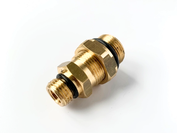 Фитинг металл. М22х1,5-М22х1,5-М16х1,5 (переходной)