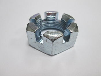 Гайка М24х1,5 хвостовика Г-53 (корон.)