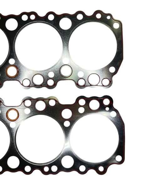 Прокладка головки блока Д-260 (на 3 цил. к-т из 2 шт.) с герметиком усилена (обложена) металлом  БЦМ