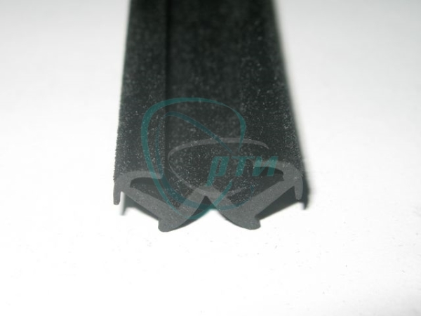 Уплотнитель стекла 2105,2107 (опускного) комплект (52Р) БРТ