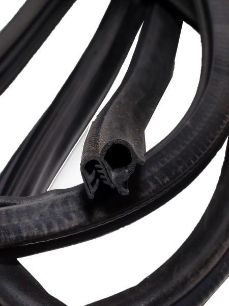 Уплотнитель проема двери Г-ль задней /5,8 м/ Уралэластотехника