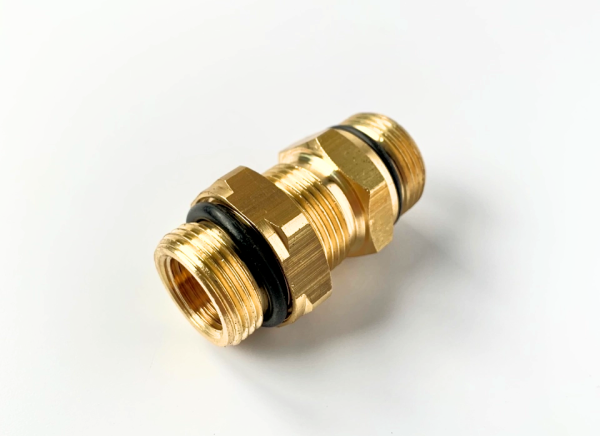 Фитинг металл. М22х1,5-М22х1,5-М22х1,5 (переходной) 