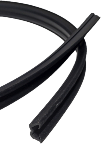 Уплотнитель стекла (опускного) УАЗ-452 желоб(бархотка)БРТ