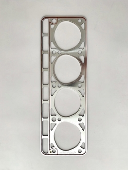 Прокладка головки блока 24 (3-угольные отверстия) усилена (обложена) металлом под газ БЦМ