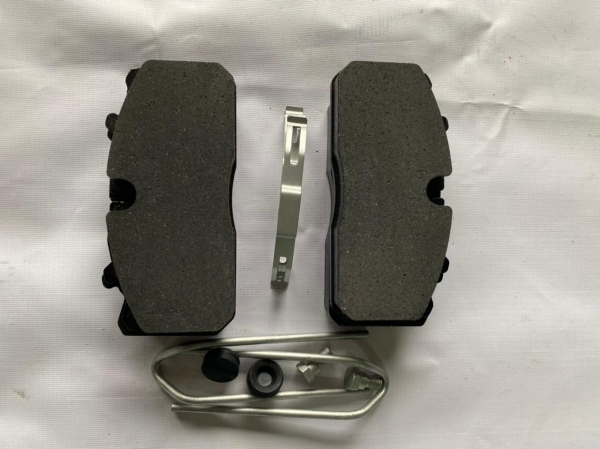 Колодки дискового тормоза на Г-он Next,ПАЗ Вектор Next / в комплекте: Пружин-6шт+монтажный болт-2шт