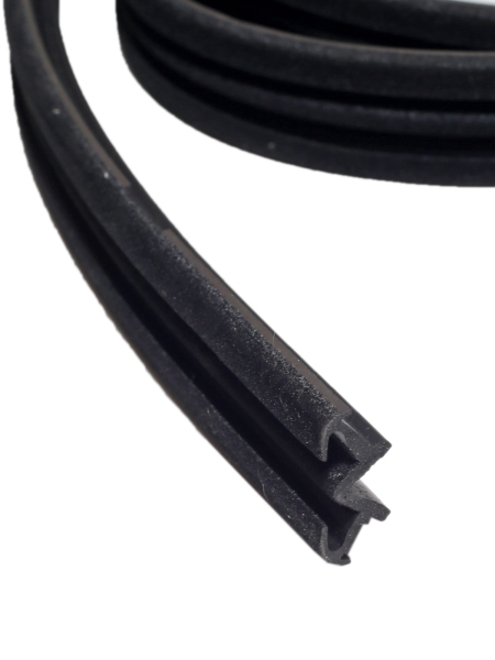 Уплотнитель стекла 2131 (опускного) зад. БРТ