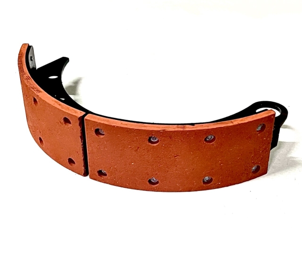 Колодка тормозная ГАЗ 3307 перед.