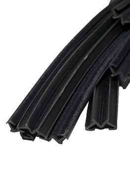 Уплотнитель стекла 2101,2103,2106 (опускного) комплект (47Р) БРТ