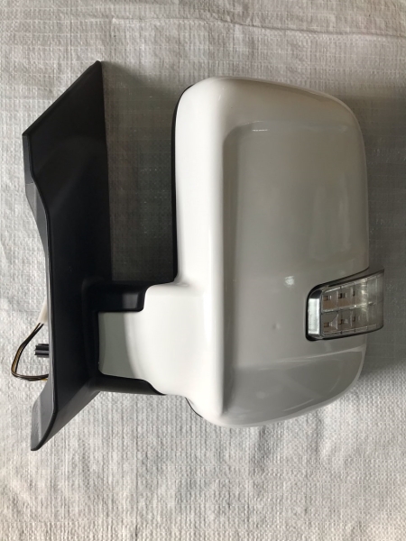 Зеркало заднего вида /Г-ль NEXT/(одноногое) руч. привод, обогрев, с повт (белое) левое