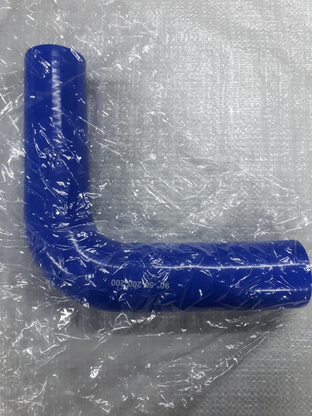 Патрубок радиатора угловой 50х50х200/200 силикон CARUM