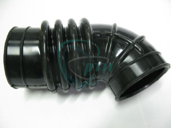 Патрубок компенсирующий от ДМРВ к дросселю УАЗ Патриот "GRS" Сербия