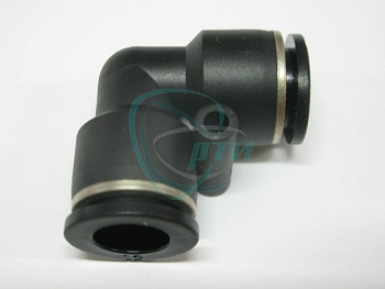 Фитинг трубки ПВХ 12 мм (угловой)