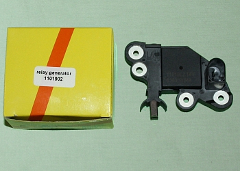 Реле регулятор напряжения Г-ль дв.Cummins ISF-2,8 (14В), штекер-фишка