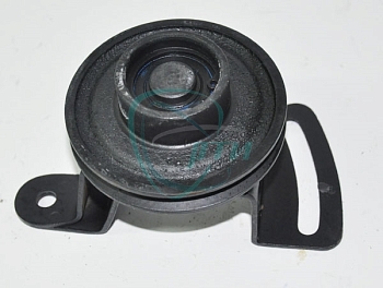 Ролик натяжной Г-3302 дв.УМЗ в сб. с кронштейном,