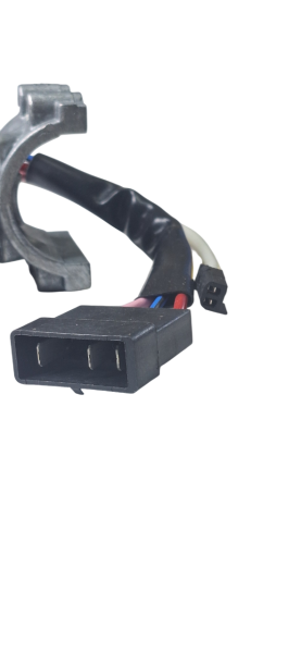 44 Замок зажигания УАЗ Патриот с 2 личинками замков дверей и колодкой иммобилайзера