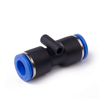 Фитинг прямой пластиковый PUC 16 MGF