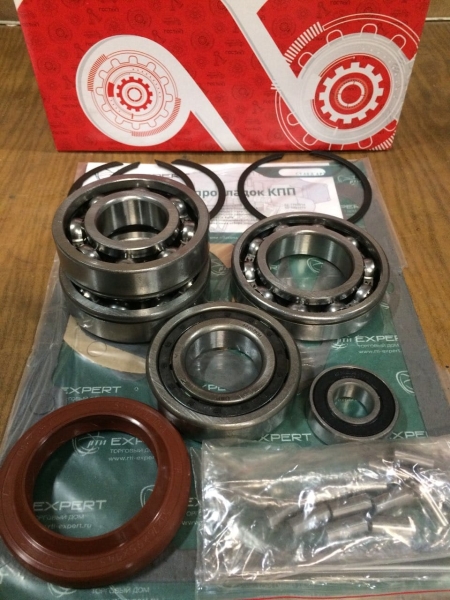 44 Р/к КПП 4-ст. ГАЗ-53,3307 (подшипники,сальники,прокладки)