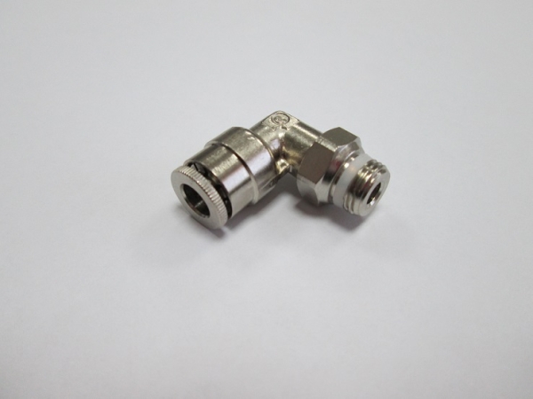 Фитинг металл.  6-М8х1 (угловой) 