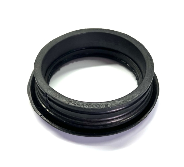 Патрубок воздушного фильтра на 126 карб. Волга, УАЗ Ярославль