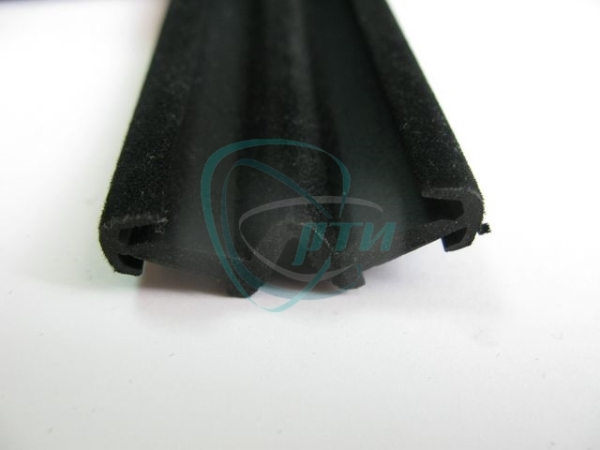 Уплотнитель стекла (опускного) КаМАЗ БРТ