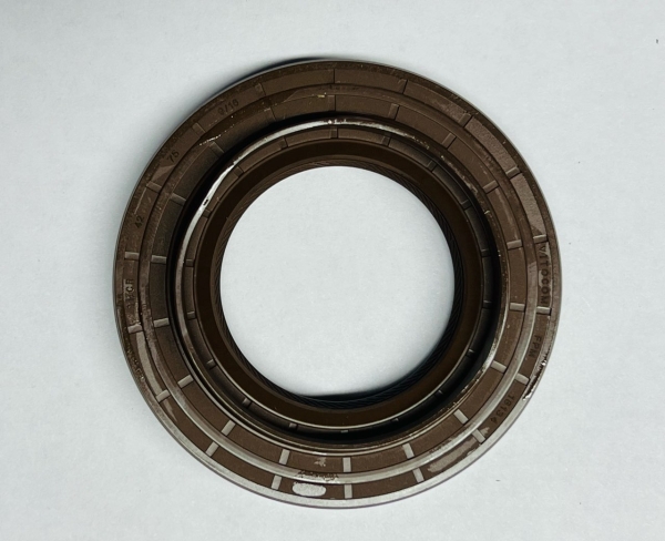 Сальник 42х75х9/16 (правый) редуктора ЗМ (18134) / Г-ль NEXT (VITON)Фторкаучук