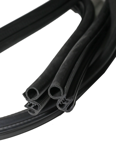 Уплотнитель проема двери Г-3110 зад. Уралэластотехника