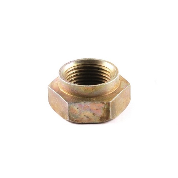 Гайка М20х1,5 ступицы 2108 (забивная)