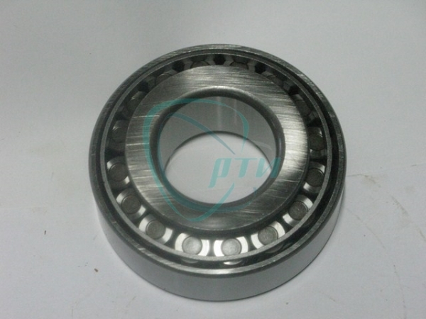 Подшипник 7517 ступицы зад. ЗИЛ-130, Камаз, ПАЗ внутренний РВЗ