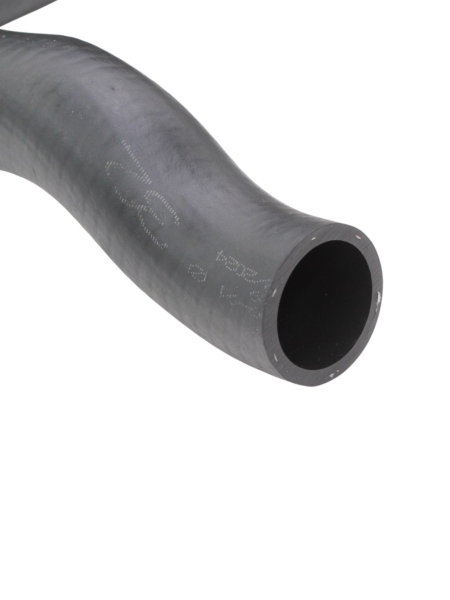 Патрубок радиатора подводящий верхний ВАЗ-2170 Lada PRIORA 2246-647 ВПТ