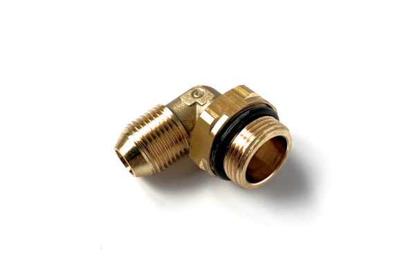 Фитинг металл. М18х1,5-М22х1,5-S (угловой) 