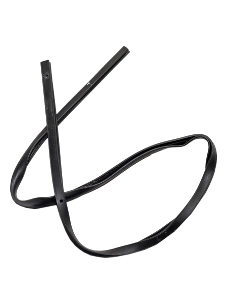 Уплотнитель капота В-га ЯРТИ